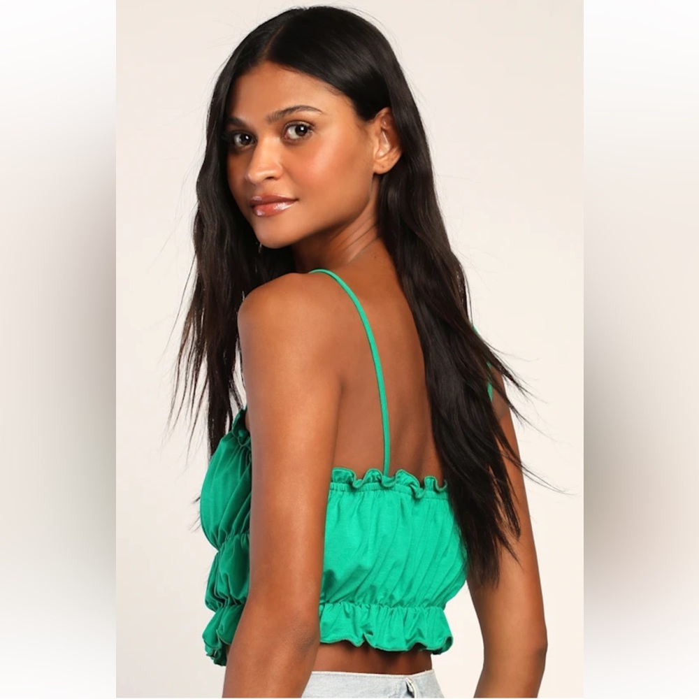 Lulu's Green Ruffle Crop Top - Picture 2 of 4